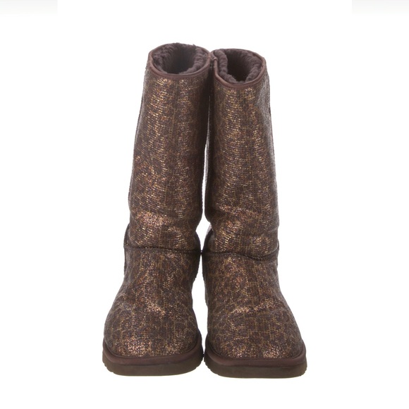 UGG Sequin Leopard Boot - Picture 3 of 5